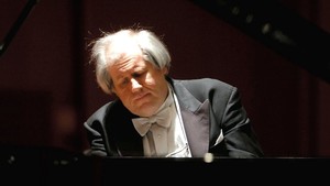 Maestro Grigory Sokolov Grigory  (Piano)
