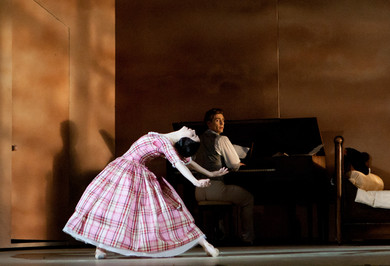 http://www.bolshoirussia.com/pic_perfomance/1361360877_7-lost-ill-bg.jpg